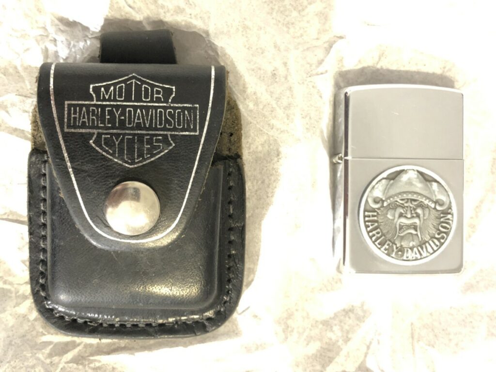 Annunci usato Harley Davidson: VENDO ZIPPO RARISSIMO HARLEY DAVIDSON VIKING + CUSTODIA DA CINTURA IN PELLE - Mercatino Harley