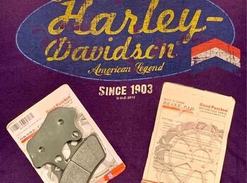 VENDO Harley Davidson Sportster 2000/2003 pastiglie freno anteriori/posteriori - Mercatino annunci usato Harley
