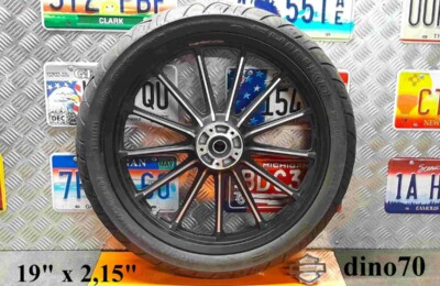 VENDO 356 € 499 Harley cerchio anteriore in lega da 19″ x 2,15″ a 13 razze con pneumatico - Mercatino annunci usato Harley